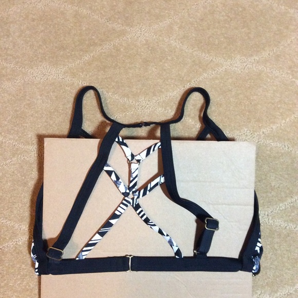 Ashley Graham X S4A NWOT Roaring Bikini Set, 4 - Picture 4 of 9